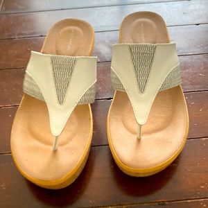 Rockport sandals size 7 brand new never worn only tried on